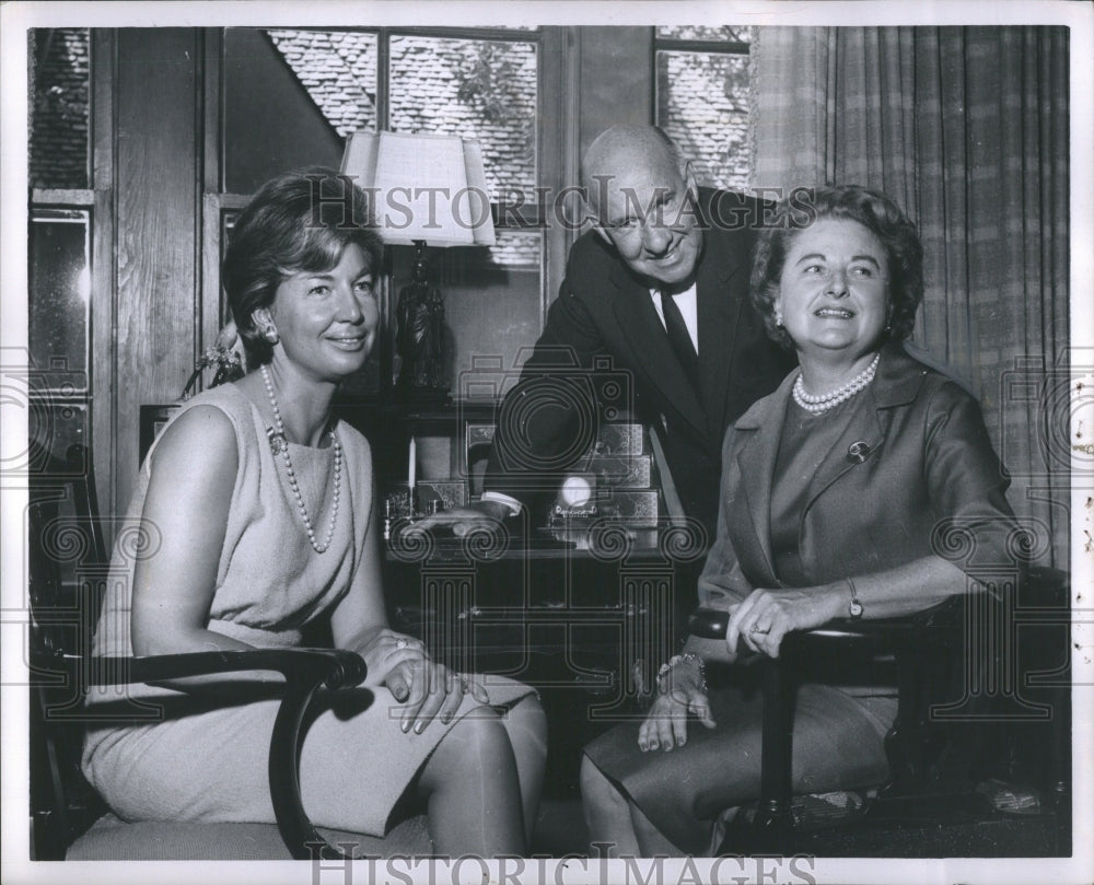 1963 Press Photo John B. Ford poses with Mrs. Wrigley