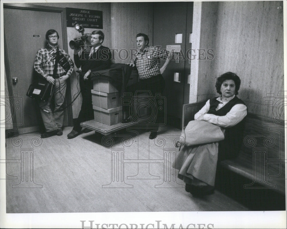 1989 Press Photo Hallway across from the Courtroom