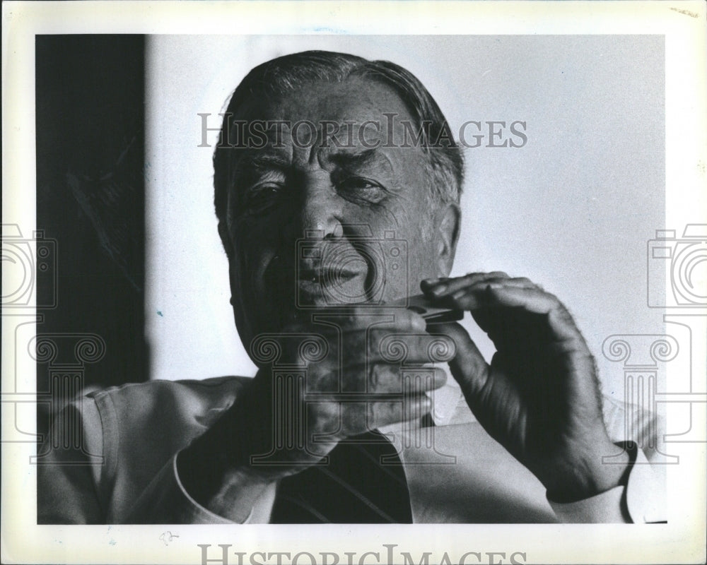 1990 Press Photo Henry Ford II