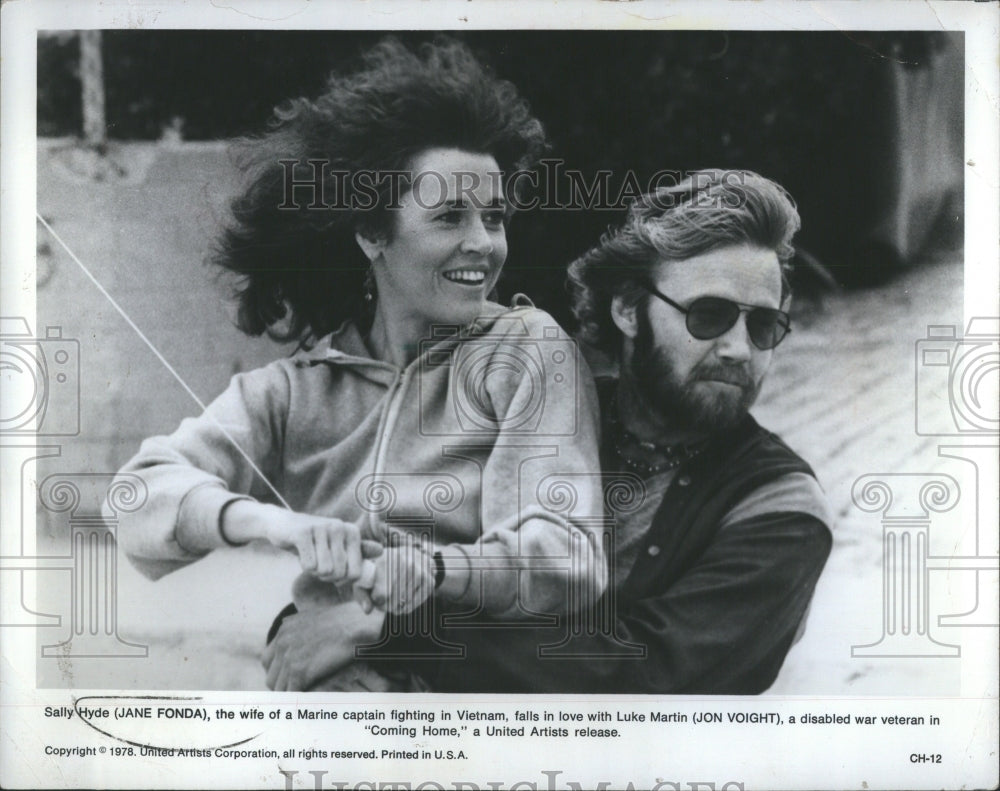 1978 Press Photo Coming Home