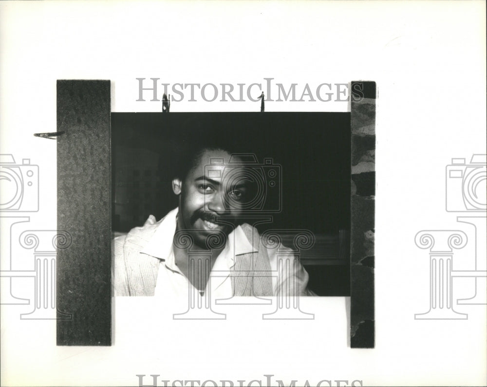 1991 Press Photo Kent Mahone Flowers