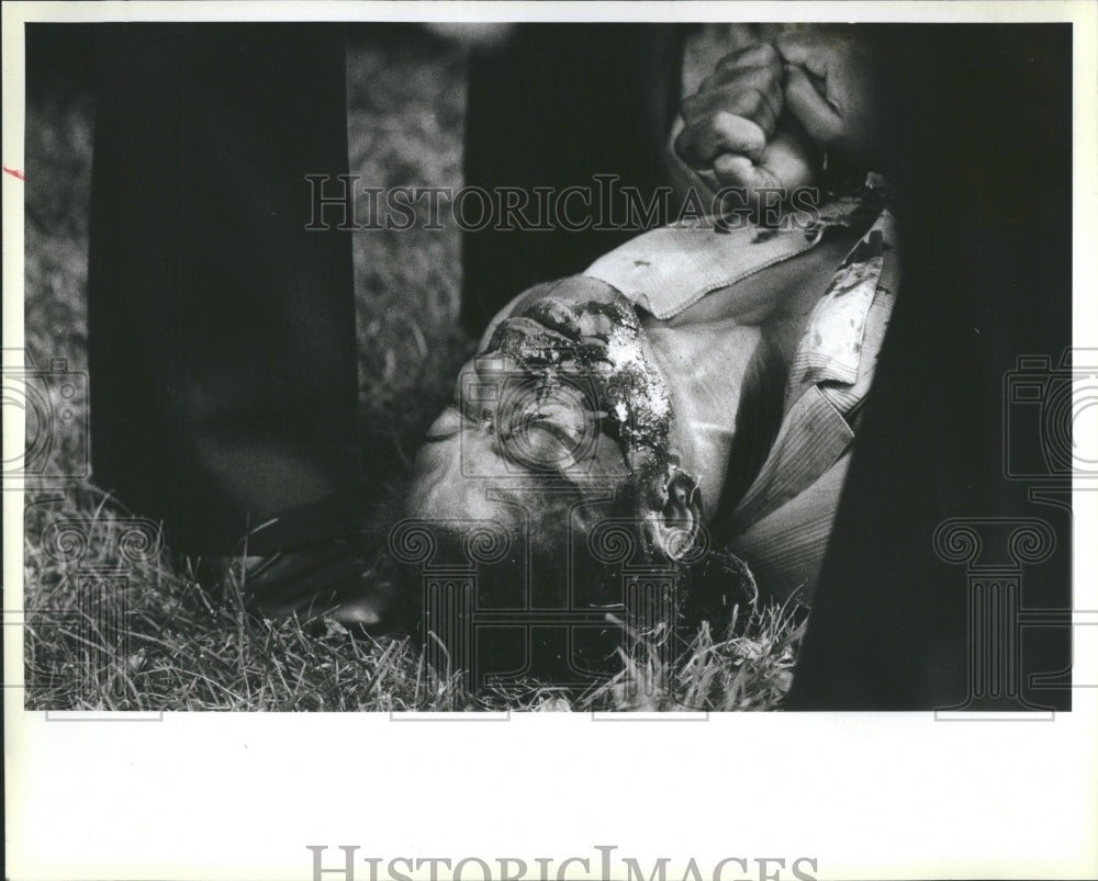 1963 Press Photo Neighborhood Survival at the 57th