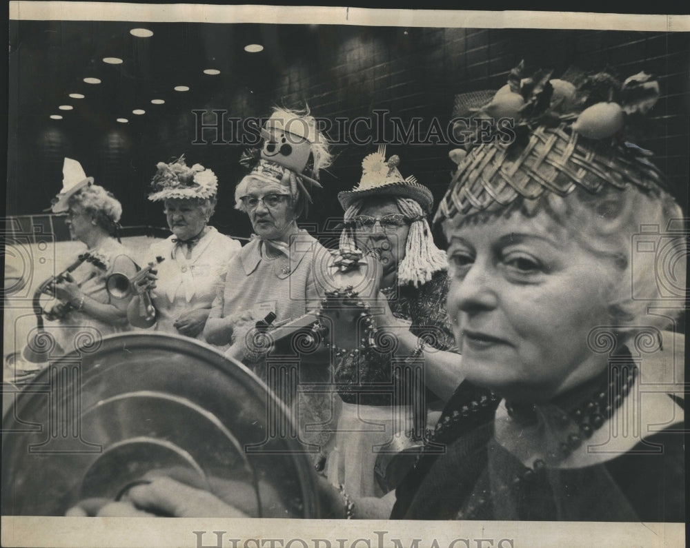 1971 Press Photo Senior Citizens Fair Kitchen Band