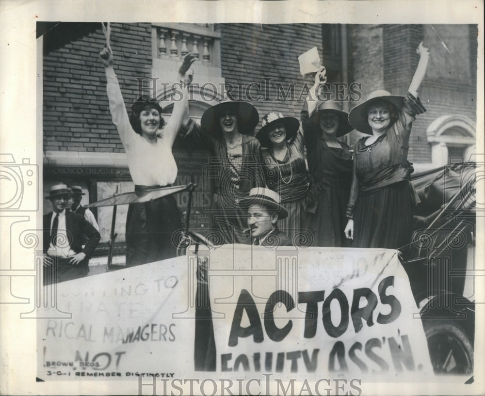 1948 Press Photo Actresses Strike Picket Duty New York