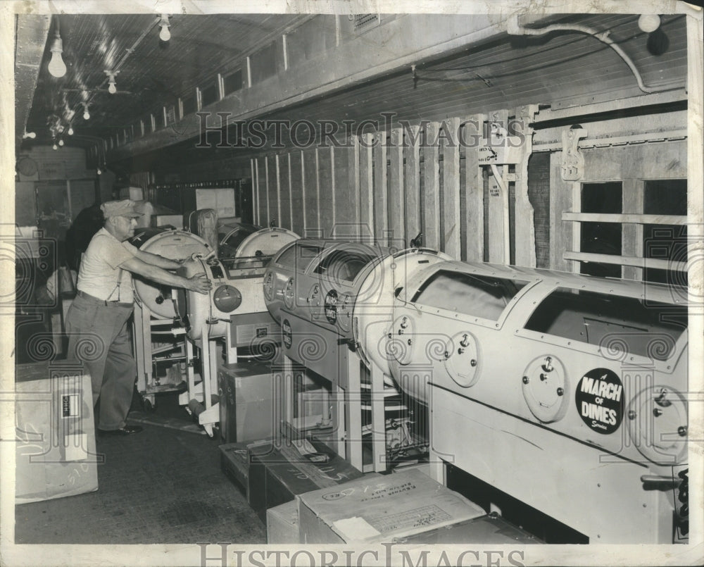 1955 Press Photo Iron Lungs