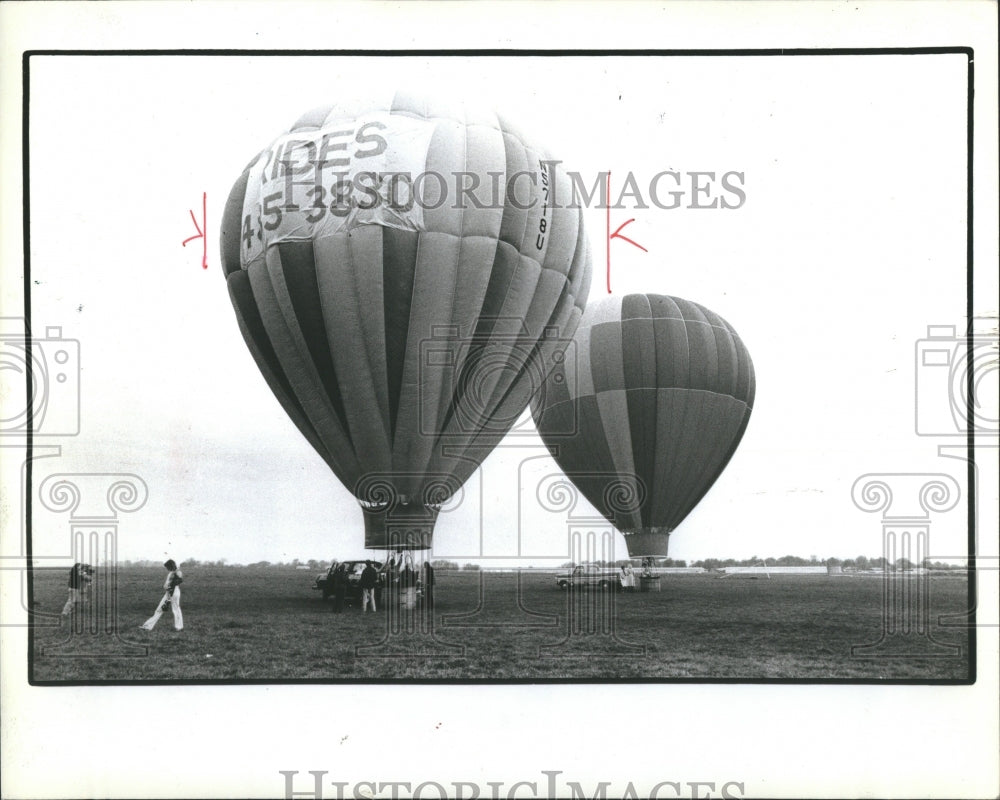 1982 Press Photo Hot Air Balloons Bolingbrook Flight