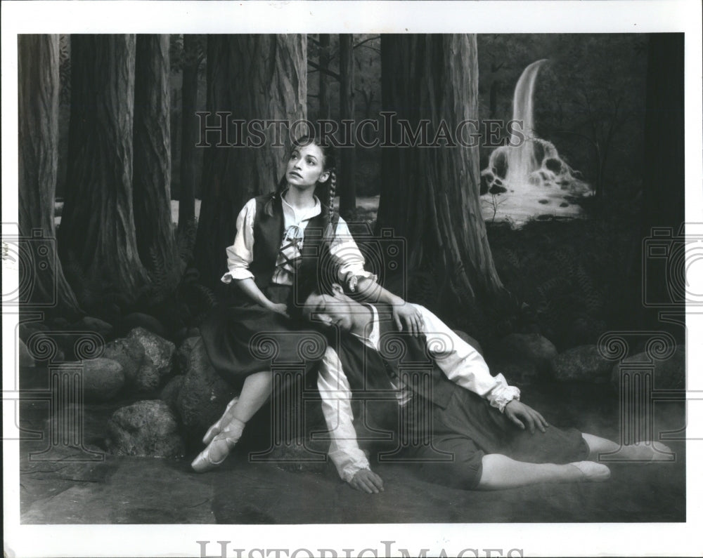 1994 Press Photo Hansel and Gretel Chicago Ballet Dance