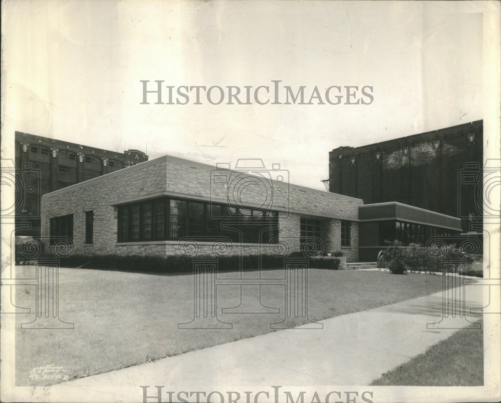 1953 Press Photo A Epstein Sons Office Building Chicago