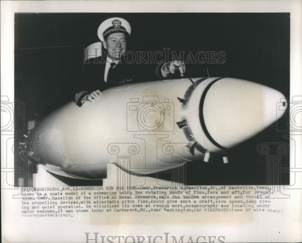 1963 Press Photo Cmdr. Frederick Haselton Jr. poses