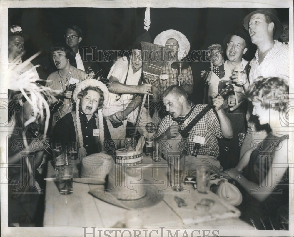 1960 Press Photo Musical Group Questionable Unquestion