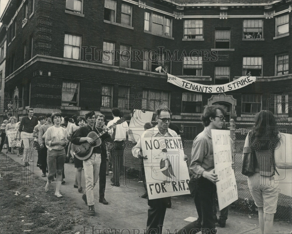 1966 Rent Strike On W. Sunnyside Press Photo