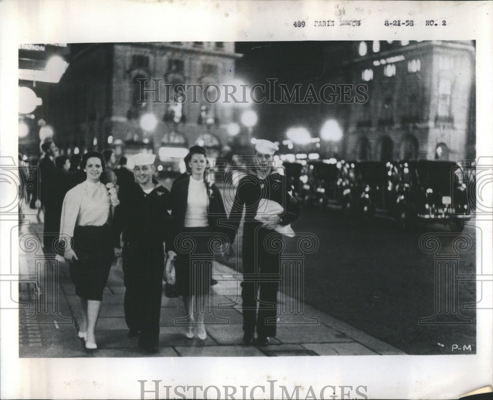 1958 Press Photo Submarine Nautilus London sound