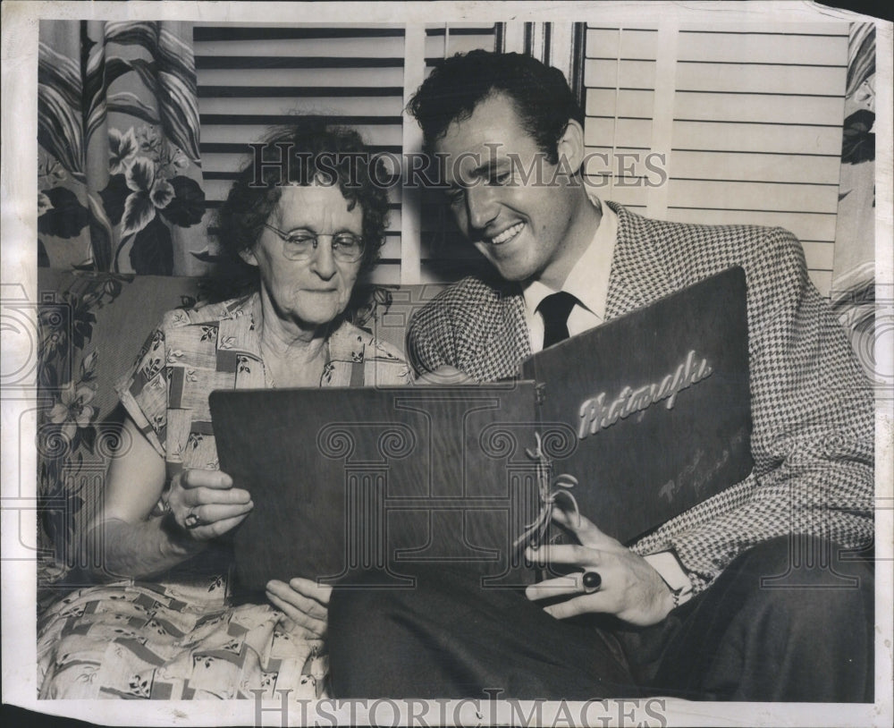 1952 Press Photo Rex Reason Actor Grandmother