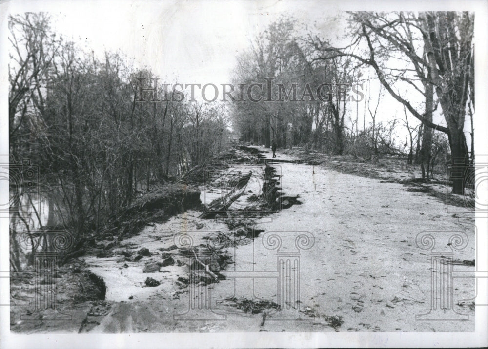 1972 Press Photo Storm Damage Douglas Peler Island