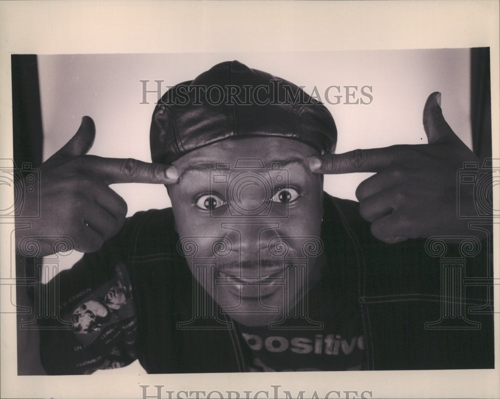 1994 Press Photo Murray Comics Eye Figure