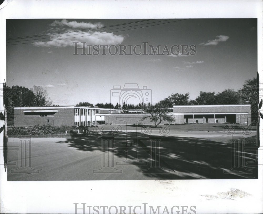 1961 Press Photo Alma College Community Relation Bldg