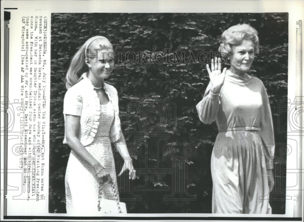 1973 Press Photo Mrs. Pat Nixon Waven President Nixon