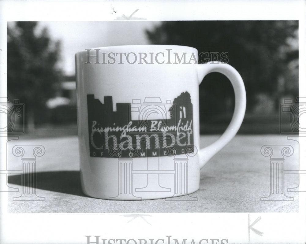 1990 Press Photo Coffee Mug