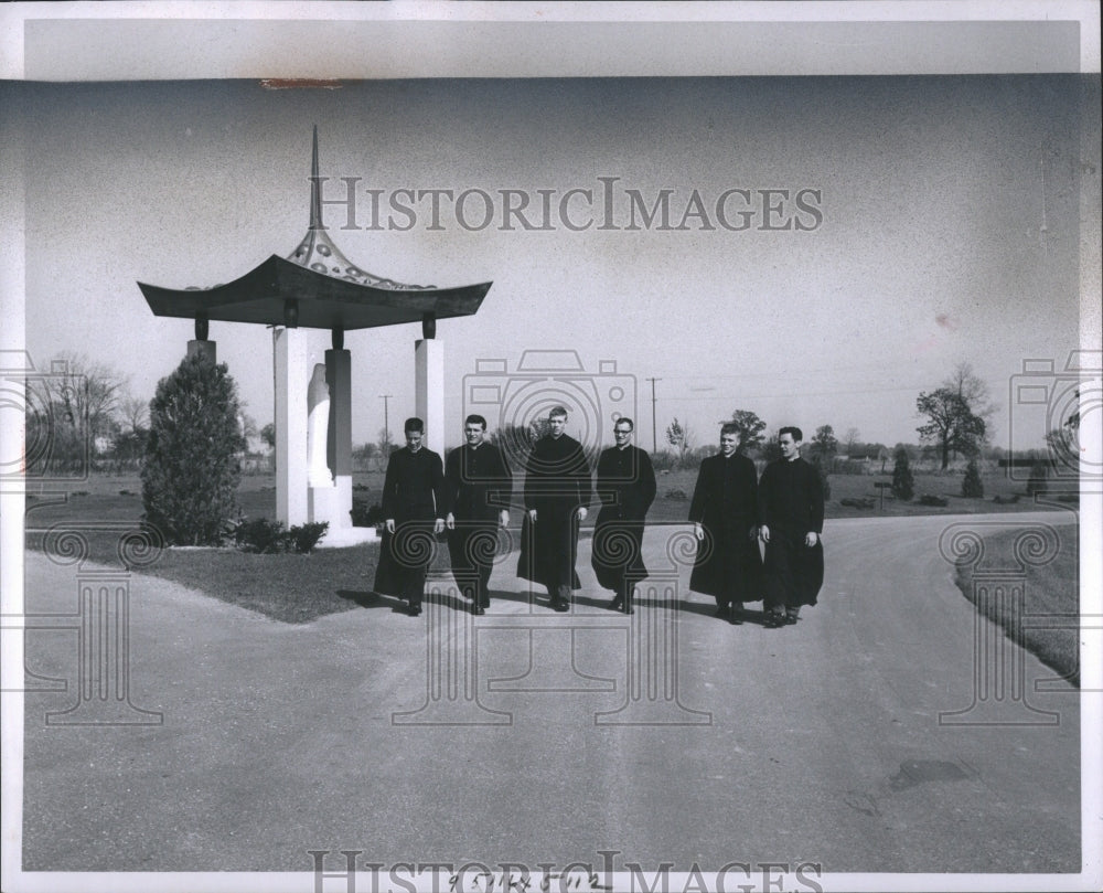 1962 Press Photo Maryglade Students