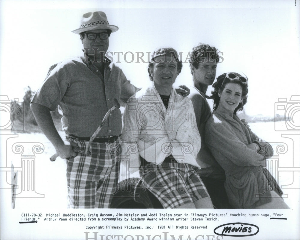 1985 Press Photo Four Friends