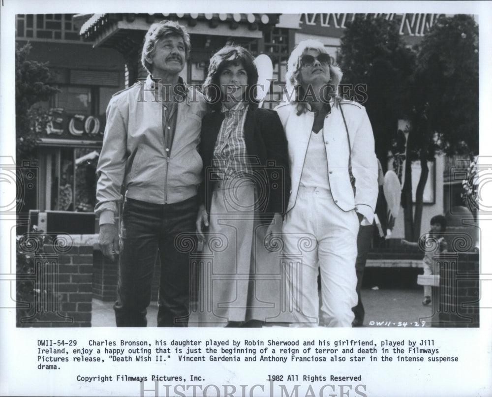 Press Photo Charles Bronson Robin Sherwood Jill Ireland