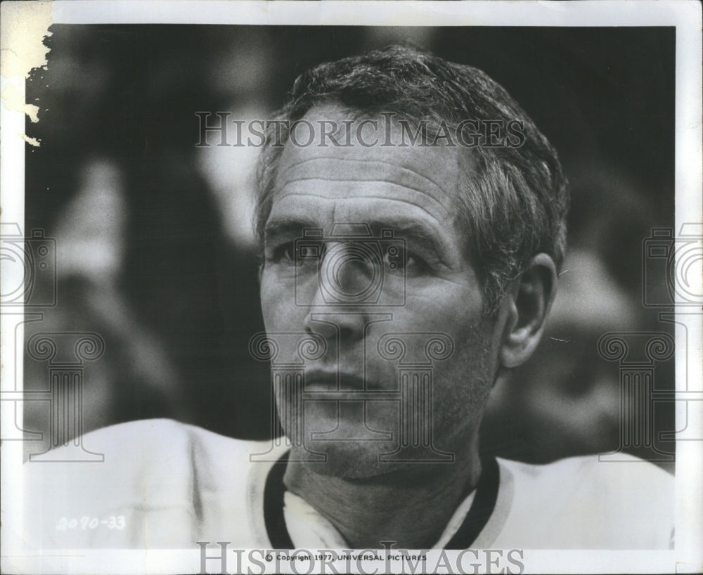 1977 Press Photo Paul Leonard Newman Slap Shot Club