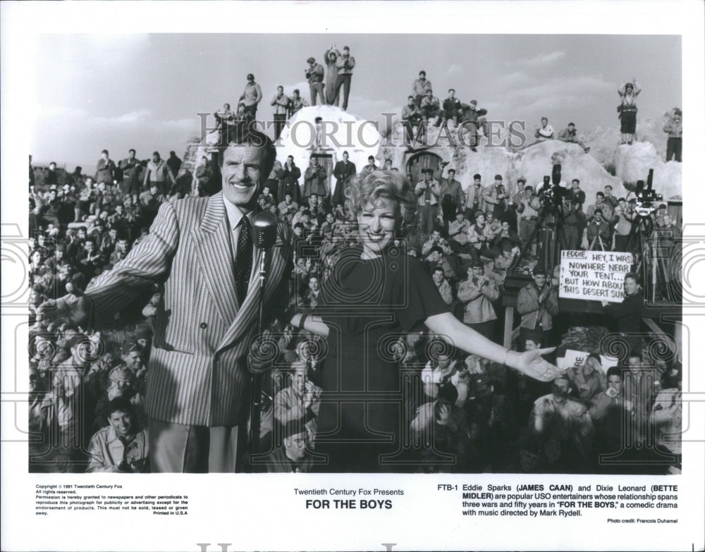 1991 Press Photo FOR THE BOYS: Eddie Sparks, Dixie Leon