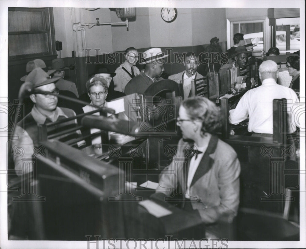 1955 Press Photo Ticket Case Traffic Term Muncipality