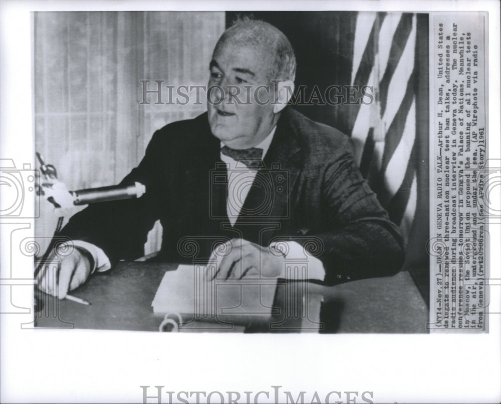 1961 Press Photo Arthur Hobson Dean Nuclear Geneva