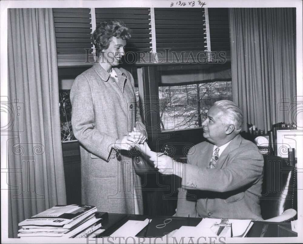 1961 Press Photo Mrs Mapurell Matthews Howerd Mc Georag