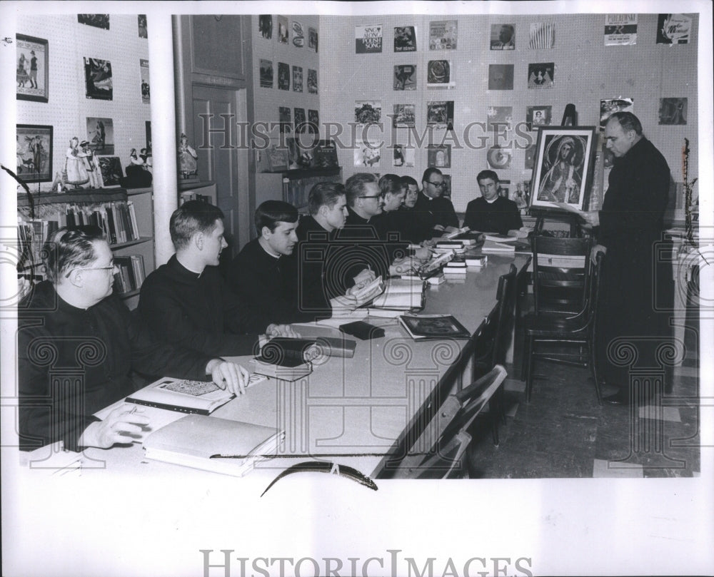 1966 Press Photo Peezkowski Class Studnets College