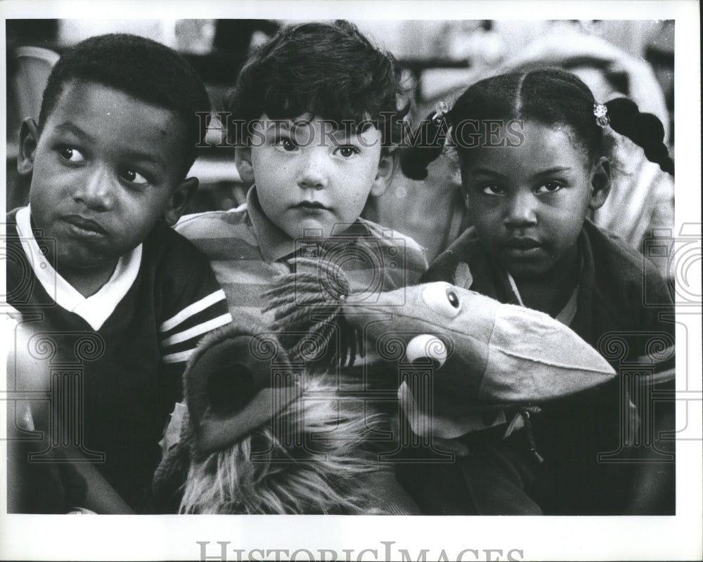 1981 Press Photo Island Dept School BabiesJermane Grass