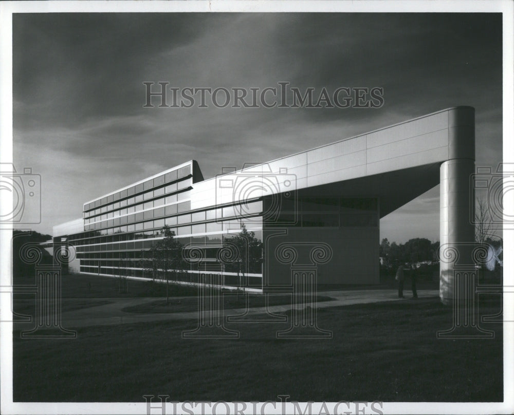 1984 Press Photo Oakland Community College Auburn Hills