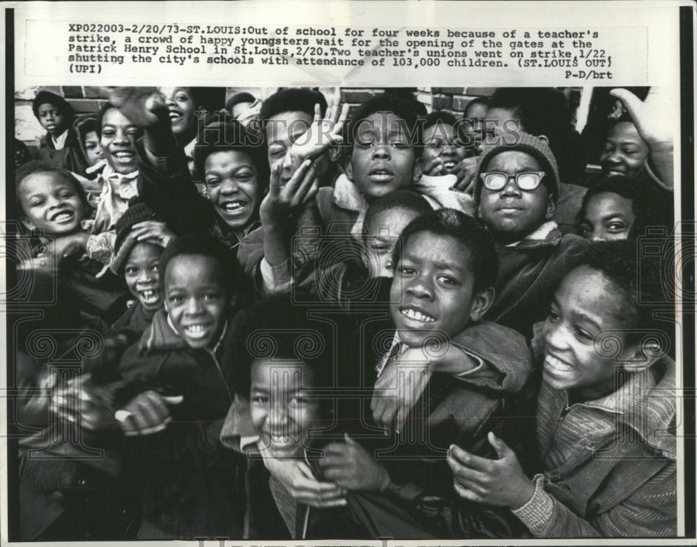 1973 Press Photo Children Boys School Strike Teacher