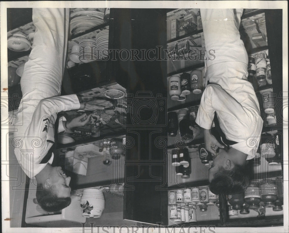 1943 Service Center Press Photo