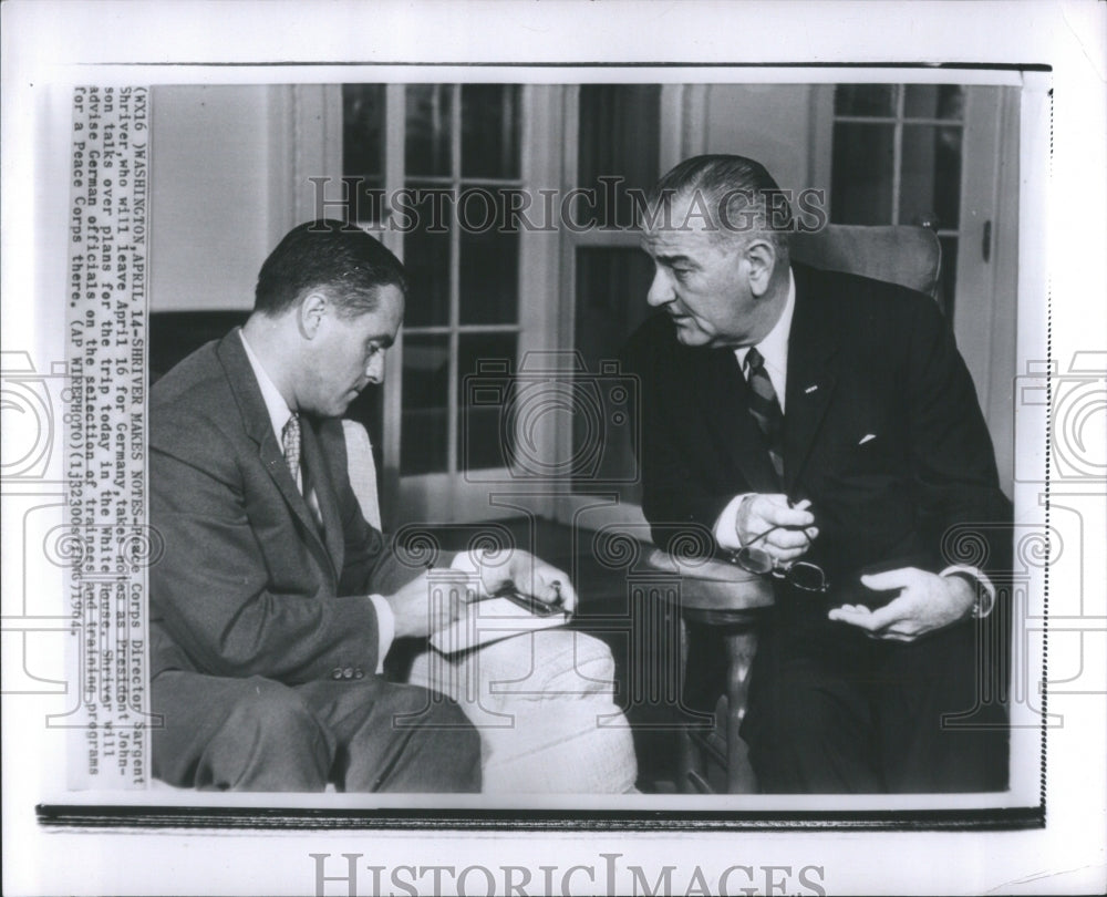 1964 Press Photo Shriver Corps Director Sargent Johnson