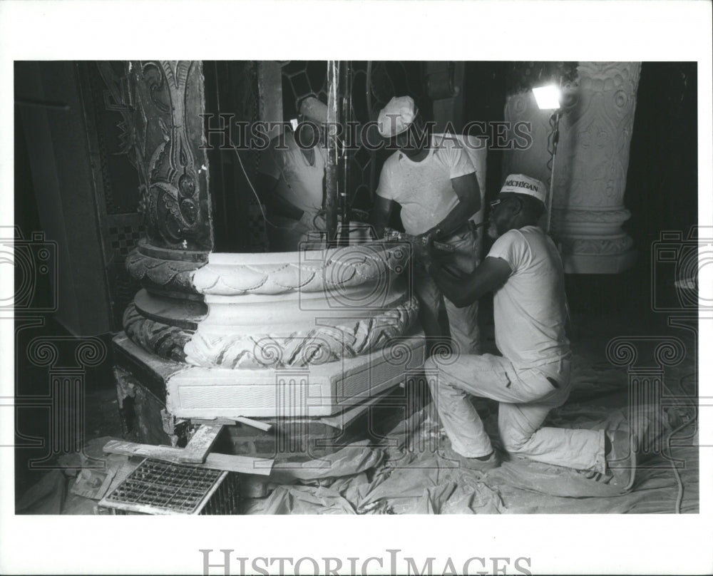 1989 Press Photo Renovation Prominent Commercial Wood