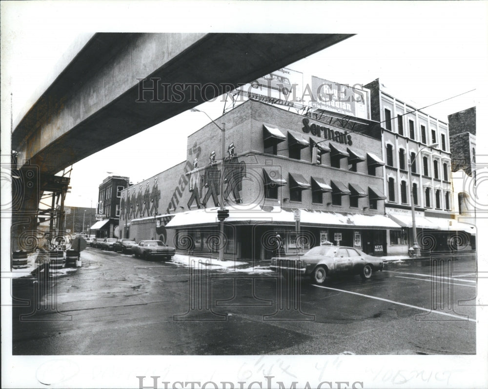 1985 Press Photo Detroit Randolph Broadway Streets