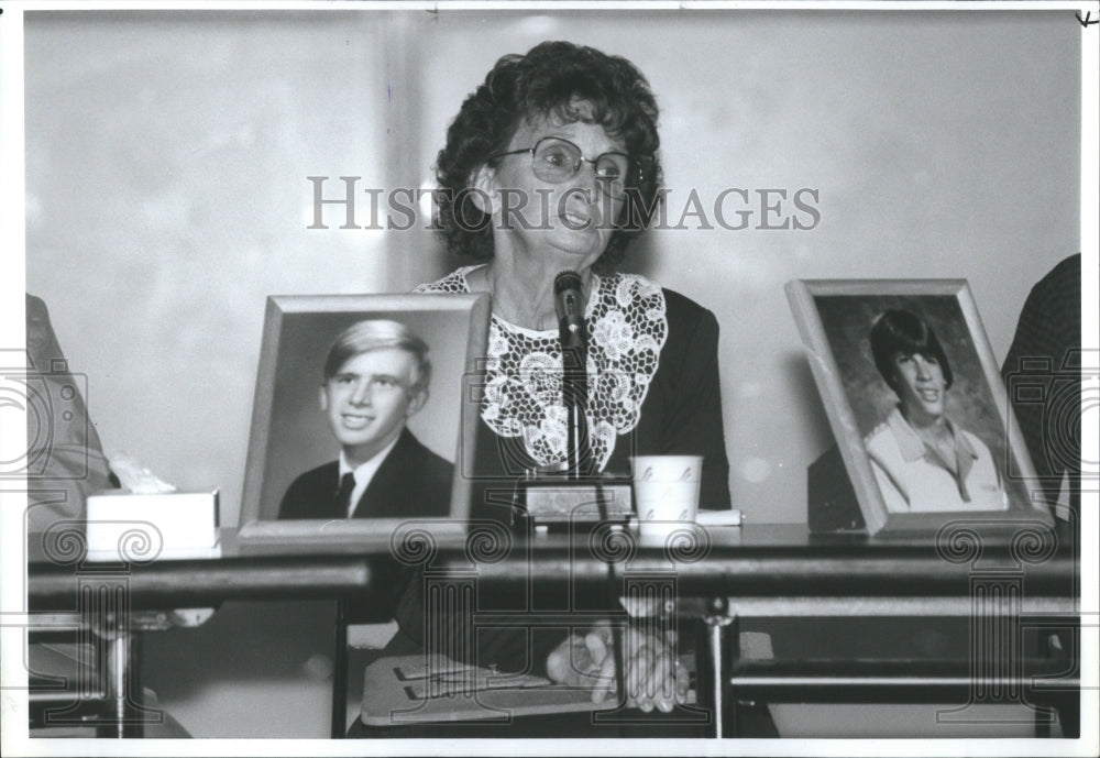 1992 Press Photo Drunk Driving Victims Mother Speaks