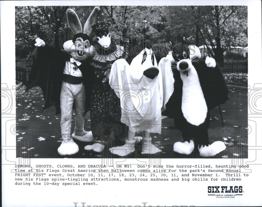 1992 Press Photo Six Flags Park mascots