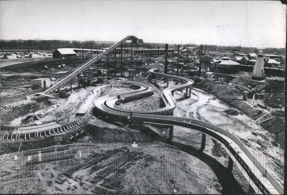 1975 Press Photo Various View Multi Million Dollar Park