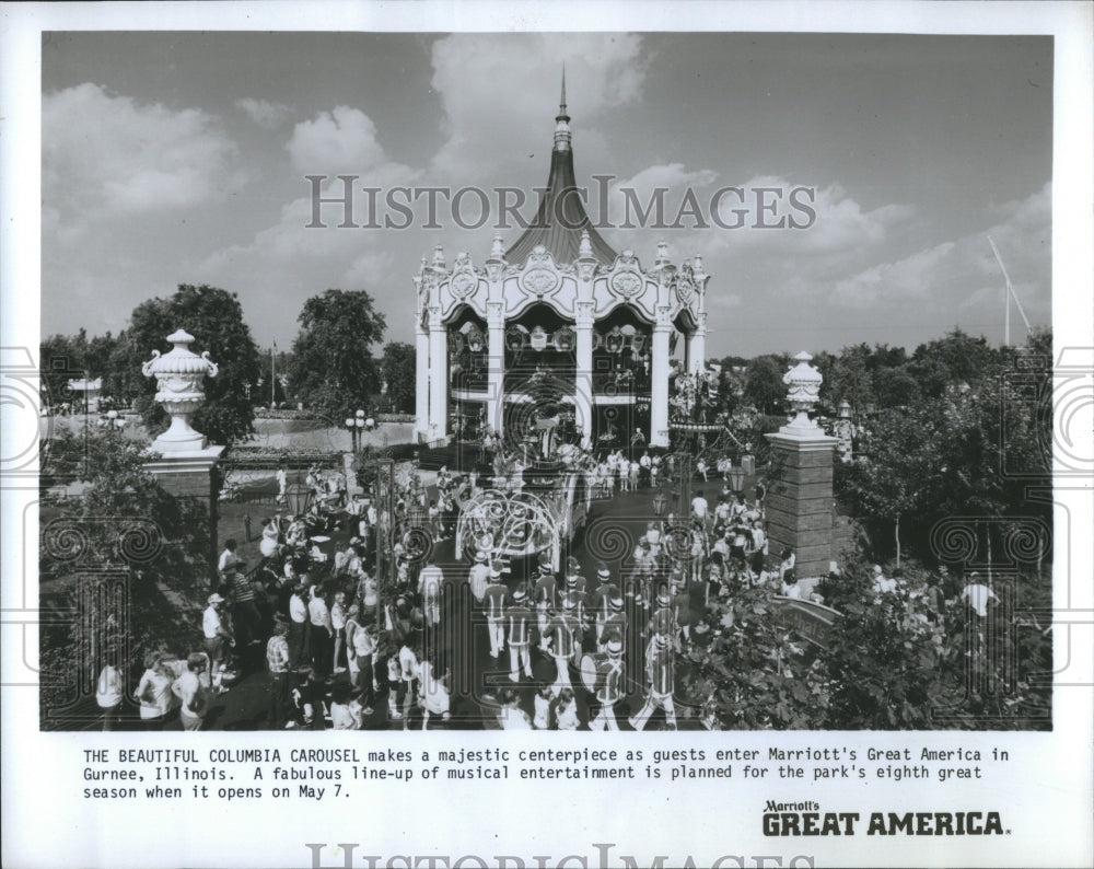 1983 Press Photo The Beautiful Columbia Carousel