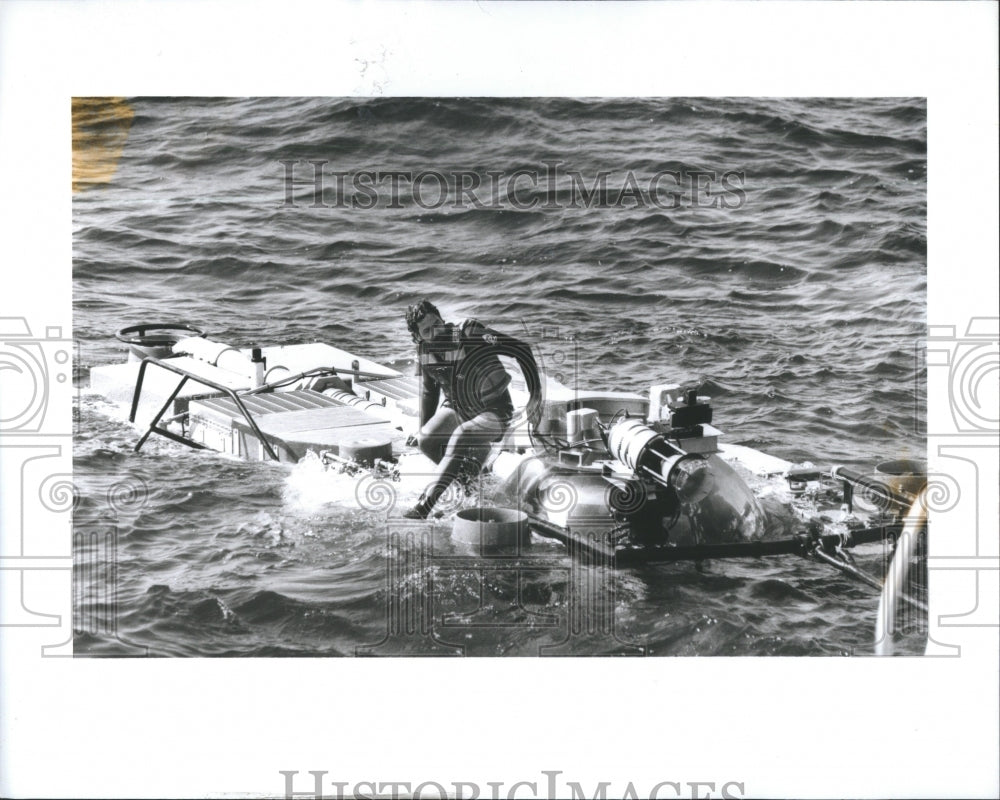 1990 Press Photo Submarine on Lake Huron