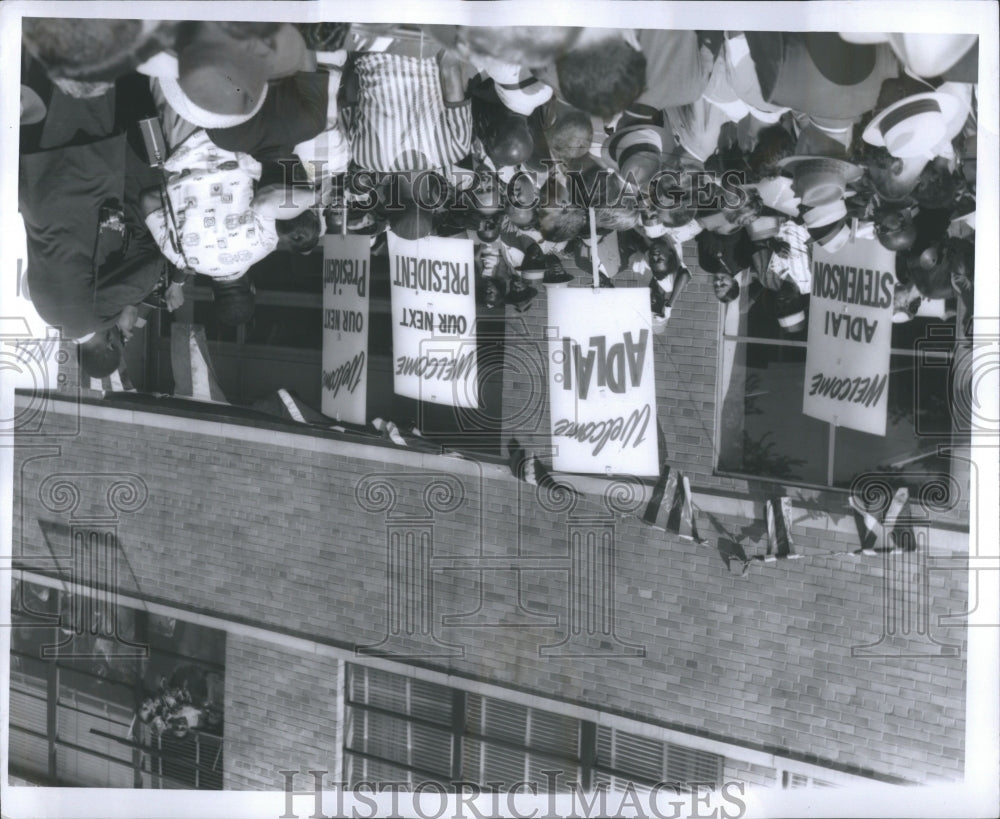 1956 Press Photo Adlai Stevenson campaign in Detroit