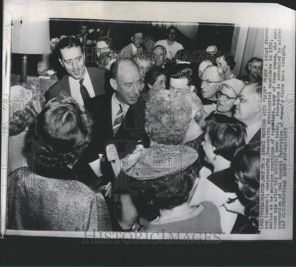 1955 Press Photo Adlai Stevenson in Philadelphia