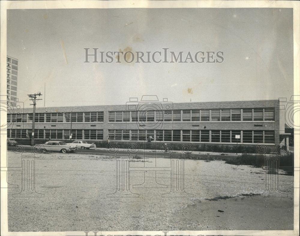 1964 Press Photo Exterior of Brown School