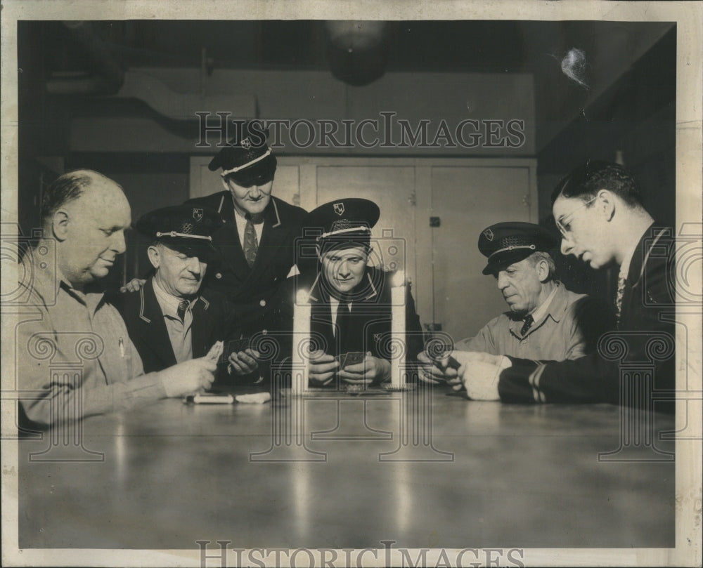 1946 Press Photo Merchmart Blackout Operators Poker