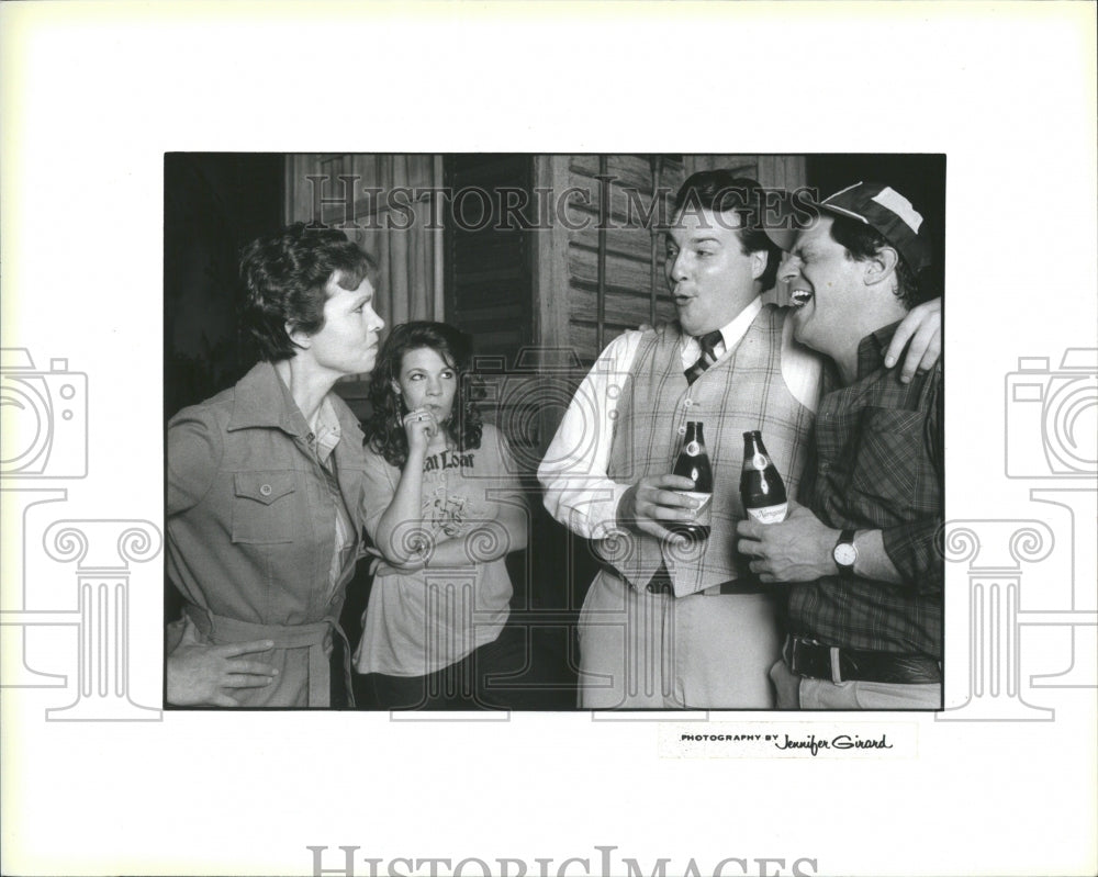 1985 Press Photo Ellie Ellie Arthur Bing Walker North