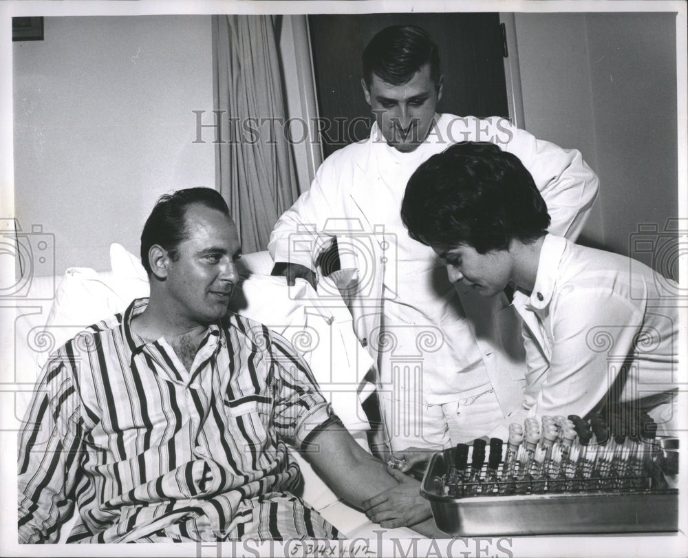 1962 Press Photo Joy Fani Medical Technologist Van