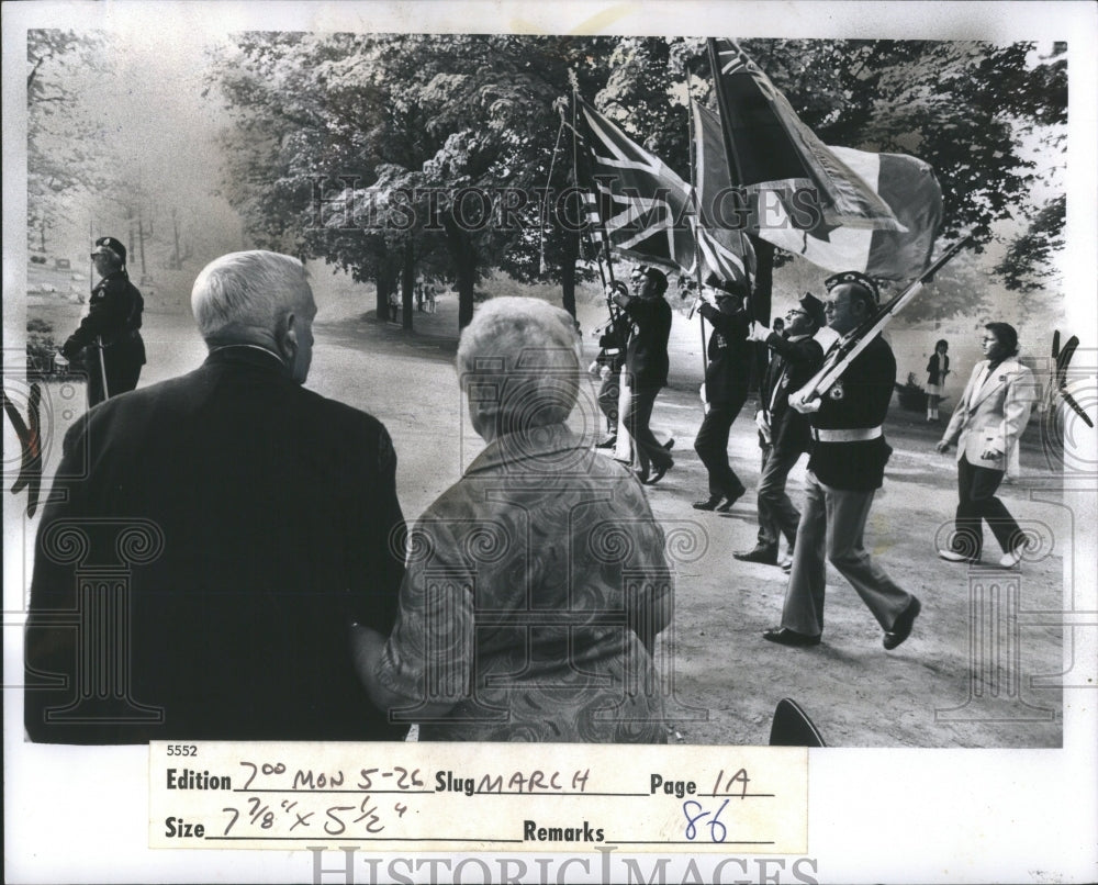 1975 Press Photo Memorial Day